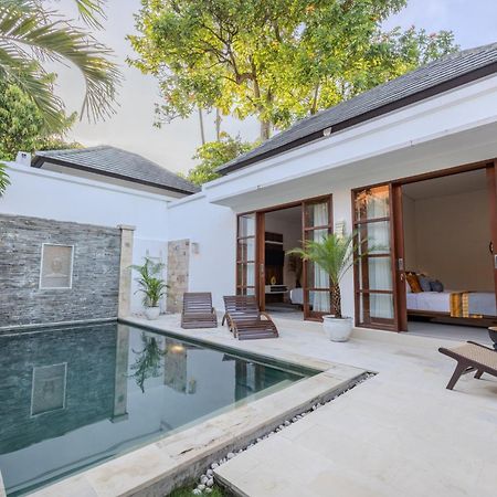 Villa Manis La Bora In Seminyak ภายนอก รูปภาพ